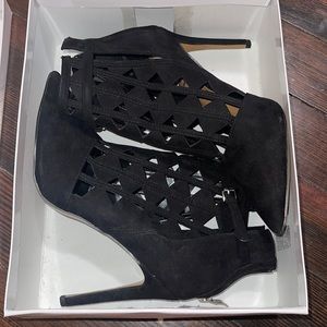 Report Ankle Booties